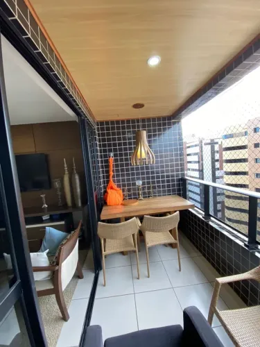 Edifício Francisco Brennand com 135 metros quadrados com 4 quartos em Ponta Verde - Maceió