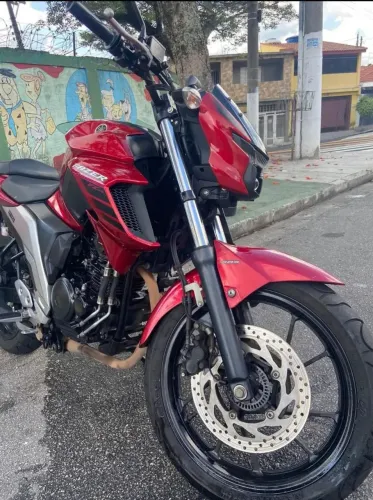 Fz250 disponível 