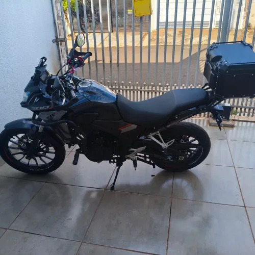 Honda CB500X