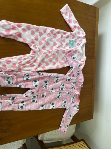 2 macacão carters 9 meses novos