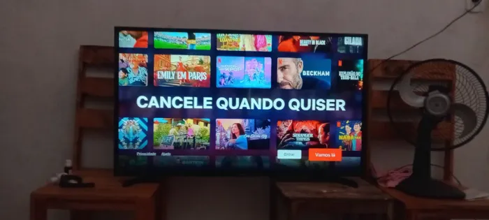 TV Samsung smart 43 polegadas. Dou 5 meses de garantia!!