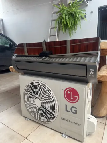 Ar-condicionado LG quente/frio 12 instalado