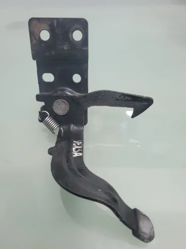 Tranca fechadura do capo Nissan versa 2017/18 original