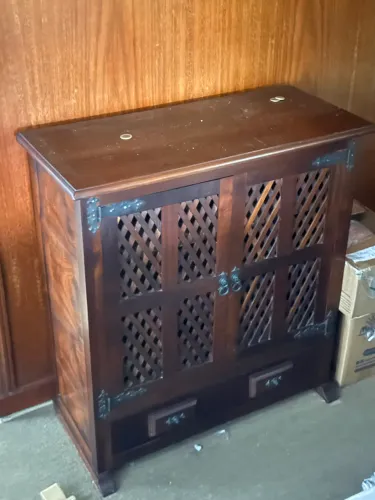 Mini Armário / Balcão Rústico Colonial com Portas Treliçadas