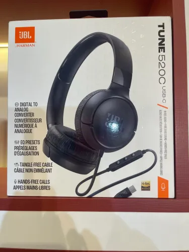 Fone de ouvido JBL tune 520c com fio USB-C