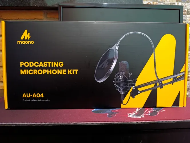 Kit Microfone Profissional Maono AU-A04 - Completo com Braço e Pop Filter