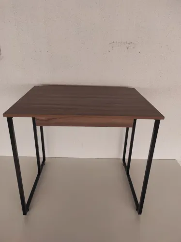 Mesa para estudo 80 x 60 em 3x no cartão 