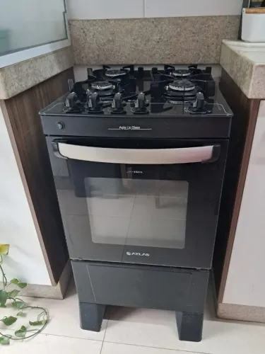Fogão de piso 4 bocas Altas Agile Up Glass perfeito estado