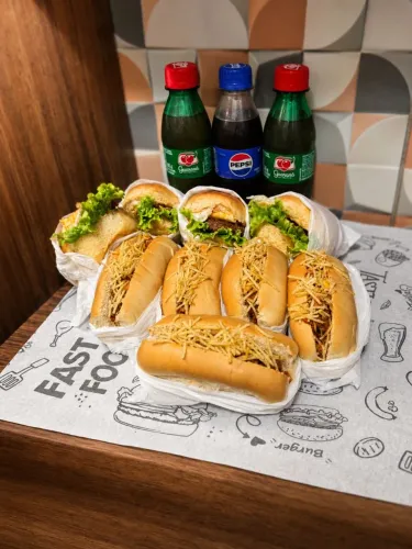 Lanches