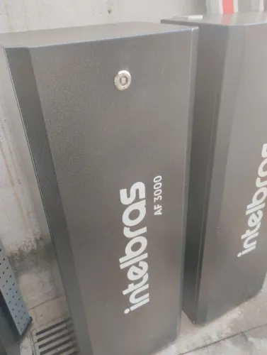 Vendo cancela Intelbras AF3000 seminova
