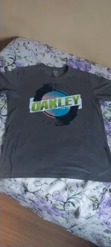 Camiseta Oakley Original Cinza- Tamanho M