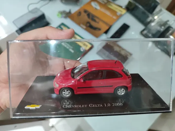 Chevrolet Celta 1.0 (2000) 1:43