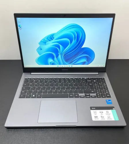 Notebook Samsung Core i5-11ªGer, 8GB de RAM, 256GB SSD