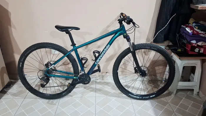 Bike cannondale trail 6