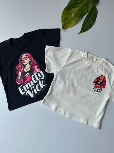 Cropped Emilly Vick