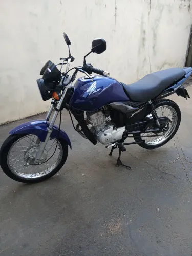 Moto 150 de leilão