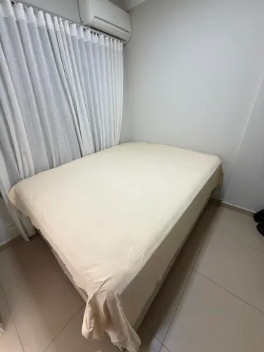 Cama Box Casal Queen Simmons - 2,00 x 1,60 m | Excelente Estado