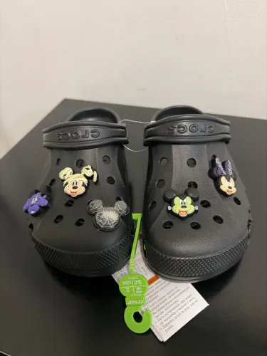 Crocs original novo personalizado com Jibbitz tamanho 35