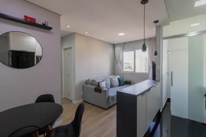 Apartamento para venda em Vila Galvão com 2 quartos, 43m²
