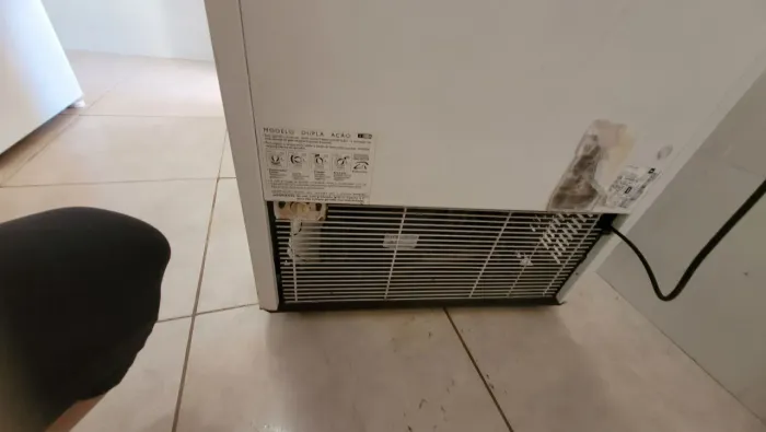 Freezer duas portas eletrolux