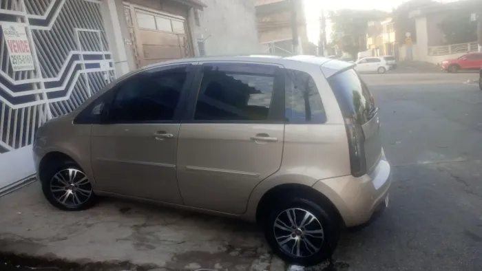 Fiat Idea Attractive 1.4 Fire Flex 8V 5P 2014