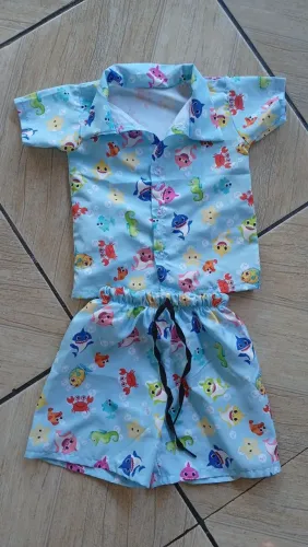 Roupinha baby shark menino