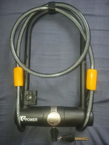 Trava U-Lock Onguard 5801 com Cabo de Aço Original Único Dono (Preço na loja é 160 conto)
