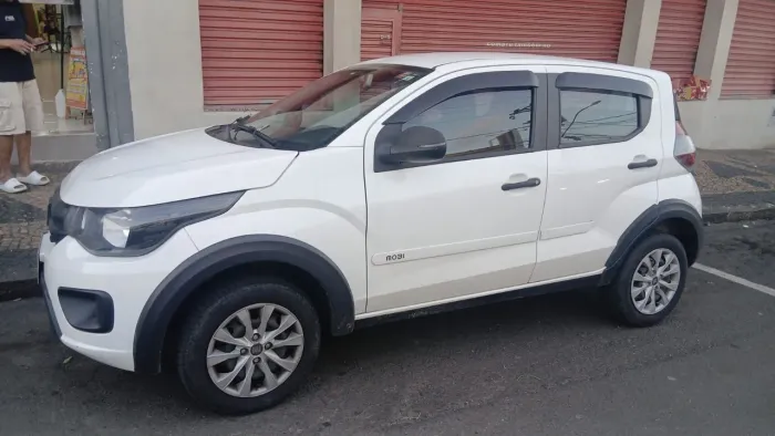 Fiat Mobi Like 1.0 Fire Flex 5P. 2022