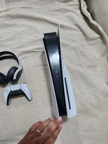 Playstation 5 825gb + Headset Pulse 3D