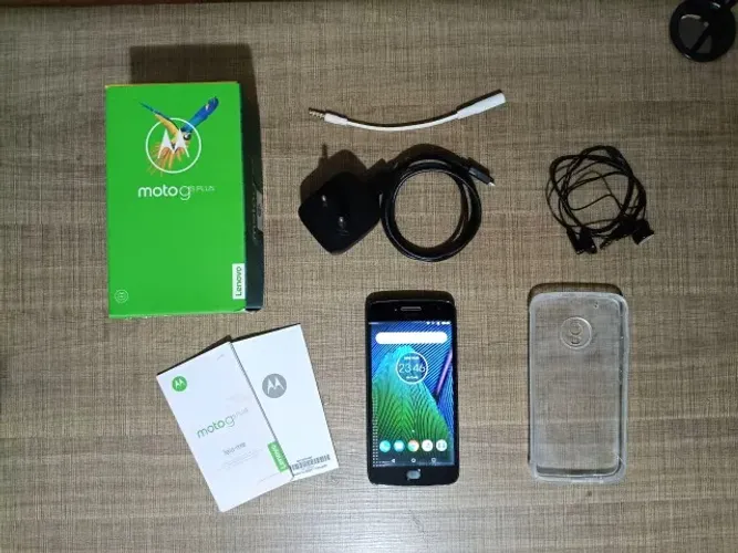 Smartphone celular Moto G5 Plus completo usado funcionando a venda