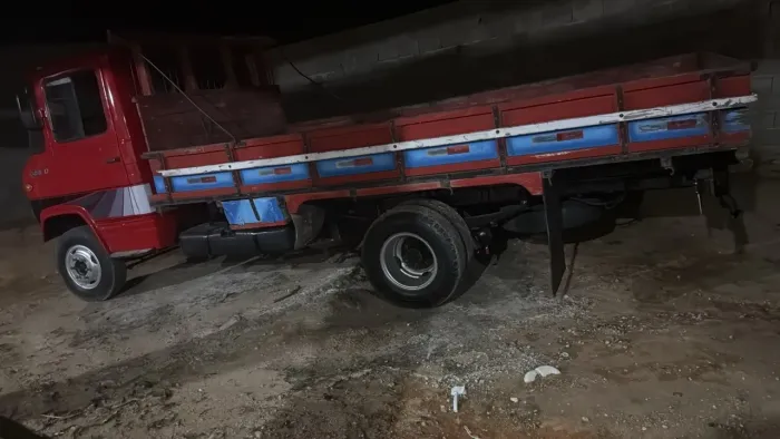 Caminhão 608d acabou de ser reformado 
