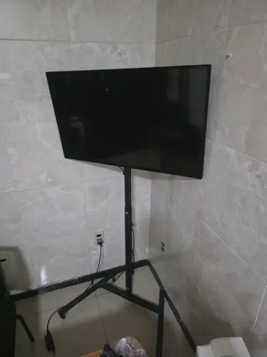Suporte de chão pedestal para monitor ou tv