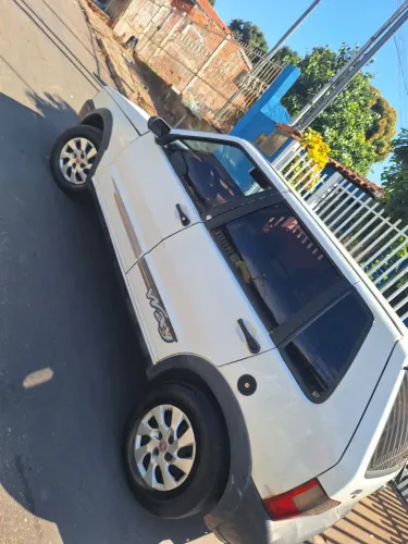 Fiat Uno Mille WAY Economy 1.0 F.flex 4P 2011