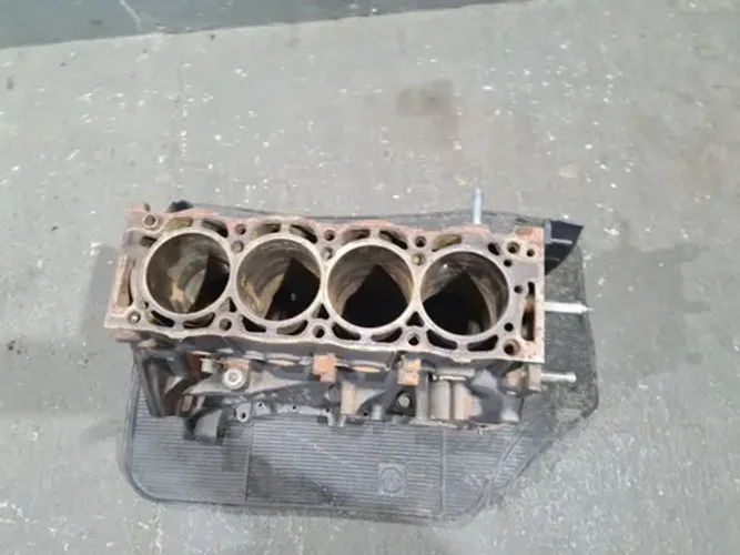 Bloco Motor Peugeot 406 2.0 16v 2001 138cv Com Baixa E Nota
