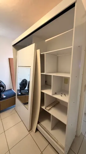 Doação Guarda roupa