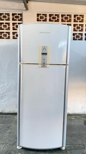 Vendo Geladeira Frost Free 220v