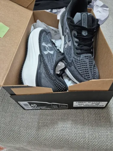 Tenis under armour