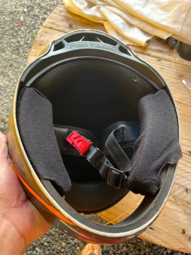 Capacete muito bom em ótimo Estado