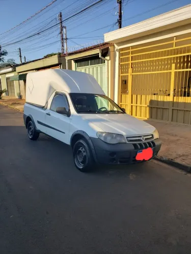 Fiat Strada 1.4 MPI Fire Flex 8V CS 2012