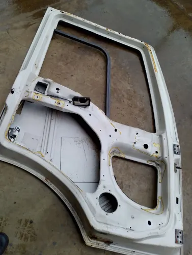 Porta Ford Cargo 2013