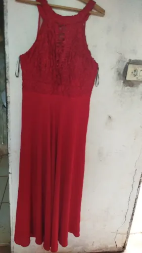 Estou fechando um Brecho e tenho várias pessoas de roupas para vender