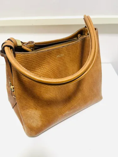 Bolsa de Couro Arezzo