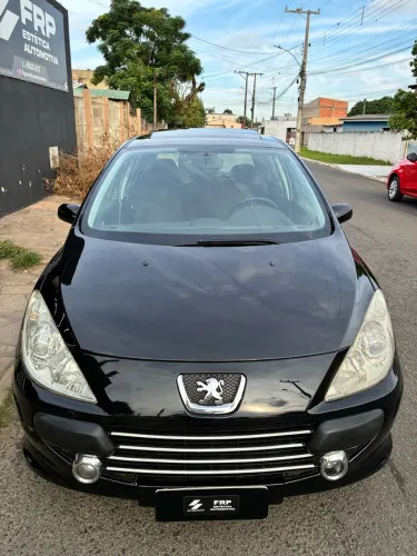 Peugeot 307 Presence 2.0 Flex 16V 5P Aut. 2010