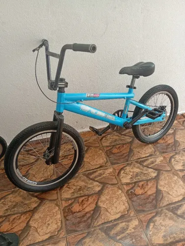 Bicicleta aro 20 GTS M3 com freio a disco