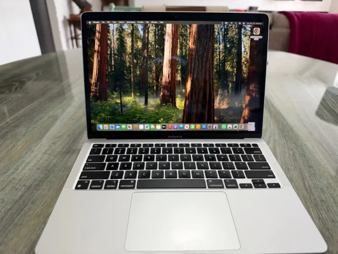 MacBook Air M1