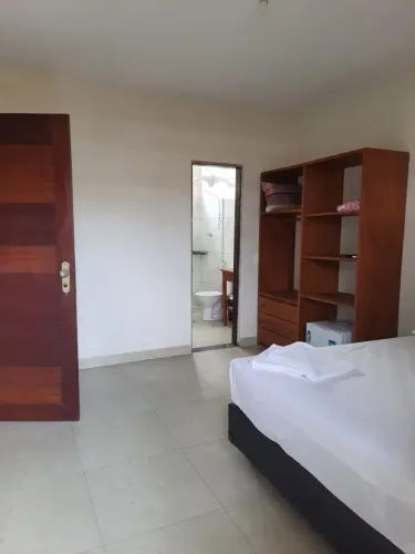 12 flats em ponta negra 100% mobiliado    com excelente rendimento mensal  na faixa d 40 m