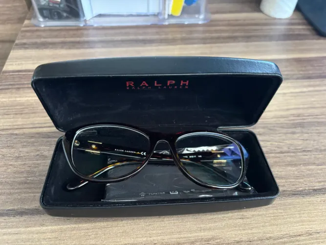 Óculos RALPH LAUREN - Modelo RL6-67 5003 (Usado)