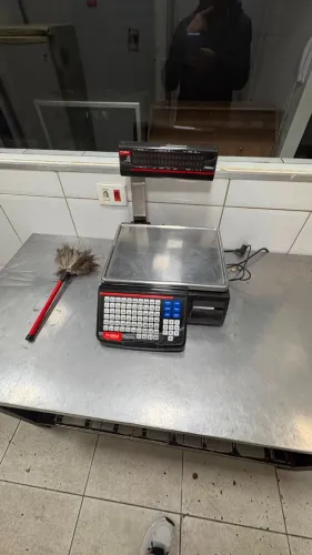 Balança Comercial Digital Filizola Platina Com Mastro - Excelente Estado