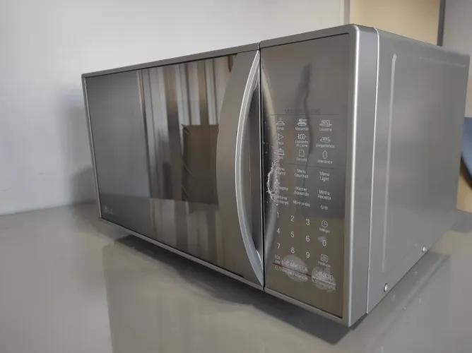 Micro-ondas LG Grill 30L