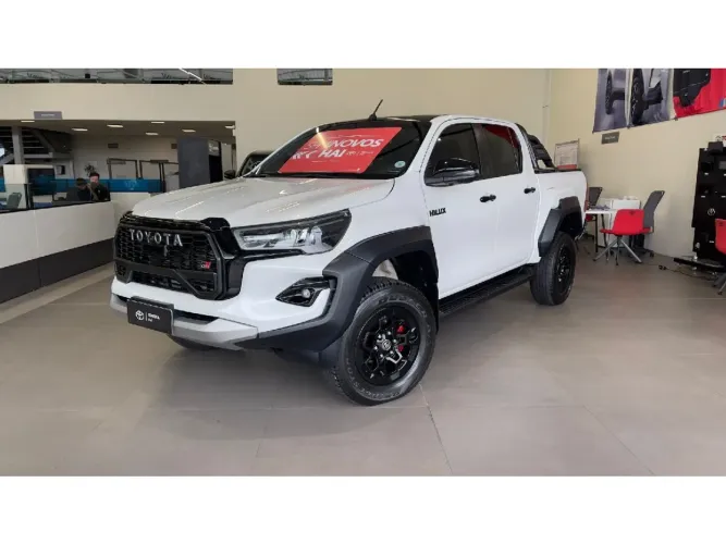 Toyota Hilux CD Gr-s 4X4 2.8 TDI Dies. Aut. 2024